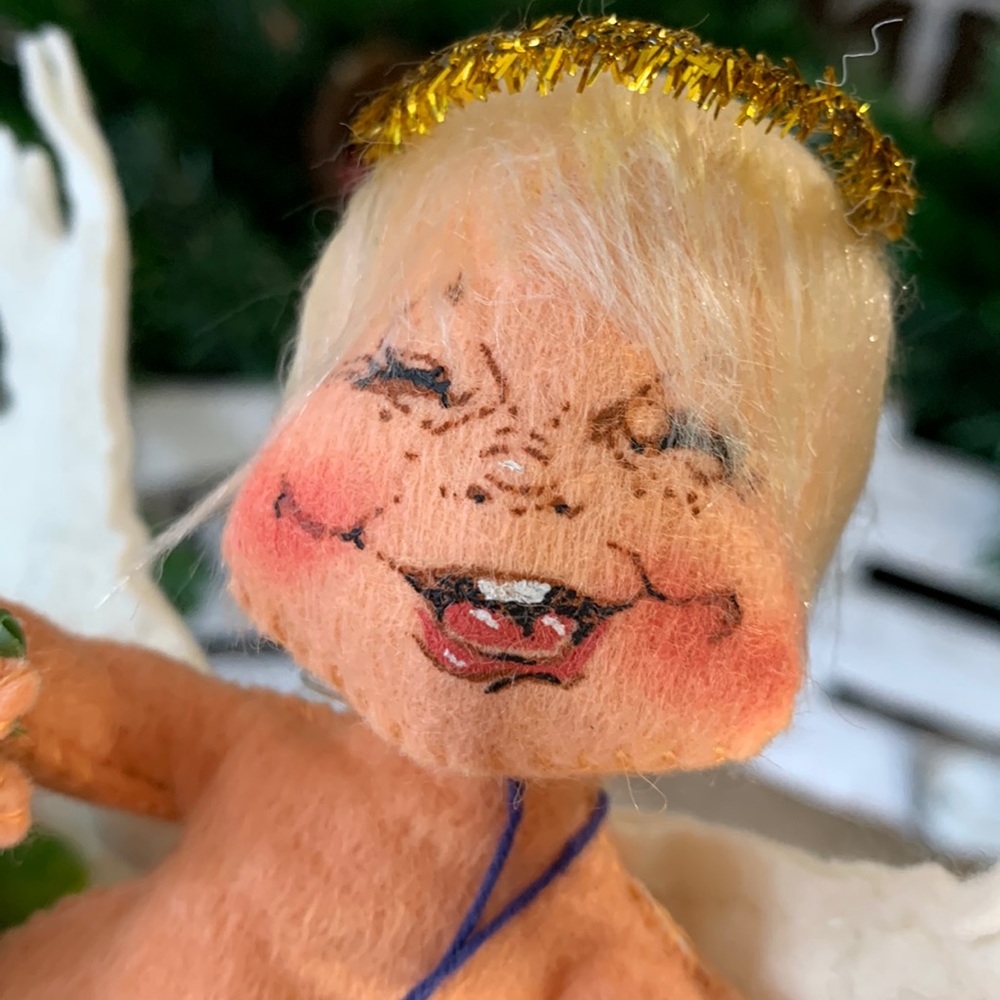 🎄 Annalee 1990 Baby New Year Mistletoe Doll Ornament 7140